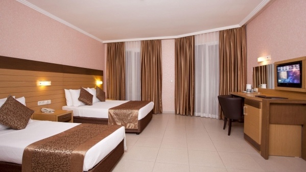 Kleopatra Remi Hotel ***