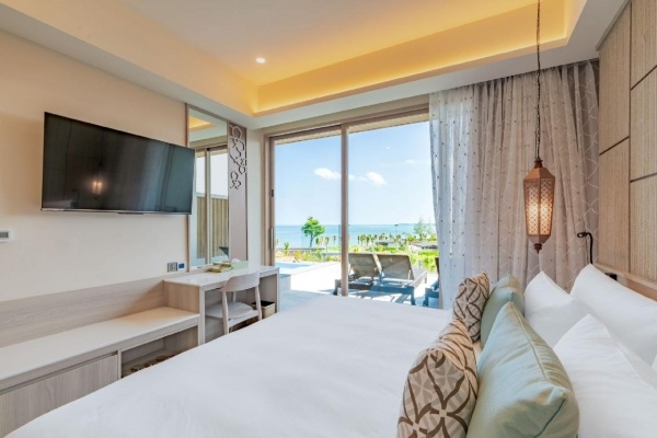 The Little Shore Khao Lak + Bangkok 4* *****