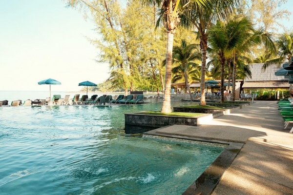 Emerald Beach Resort and Spa + Bangkok 4* ****